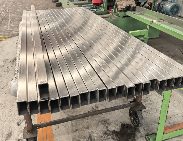 通辽方管 矩形管 无缝方管生产厂家